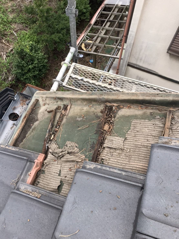 富士市瓦屋根下地補修