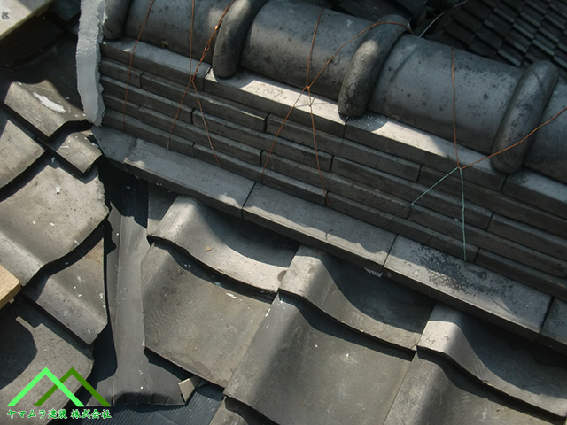 針金を縛って固定します