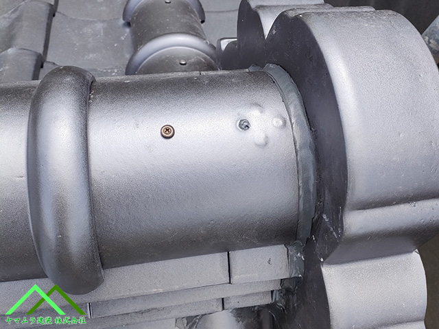 コーキングを塗ります