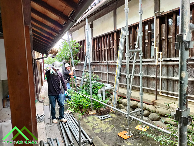 二人一組で作業