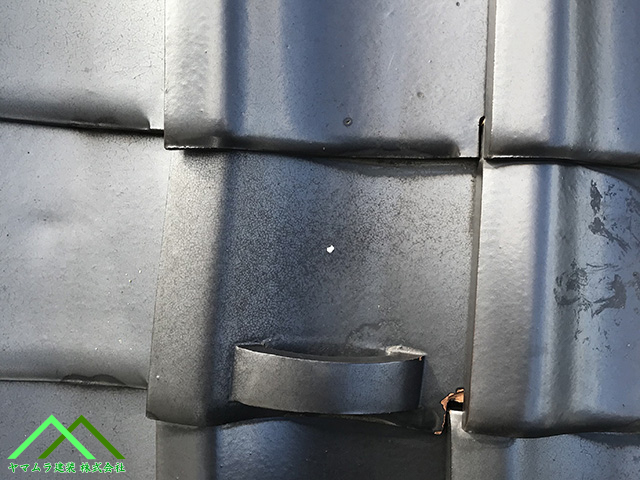 斜めの雪止め瓦