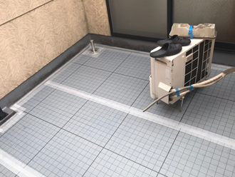 シート脱気筒設置