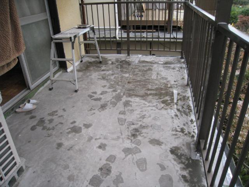 三島市雨漏りベランダ