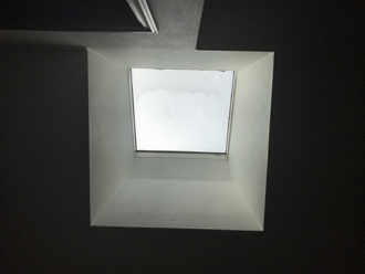 中から見た天窓02