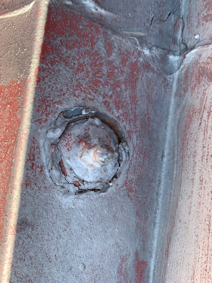 守山区で折板屋根ピンの劣化