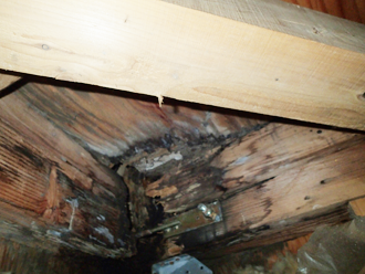 漏水による内部の腐食