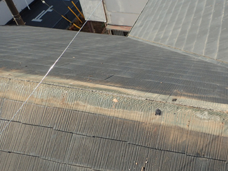 既存の棟板金を解体