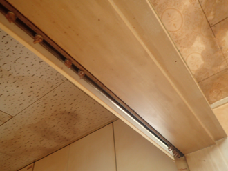 佐倉市王子台にてスレート屋根の劣化による雨漏りのご相談、屋根のメンテナンスは定期的に行いましょう