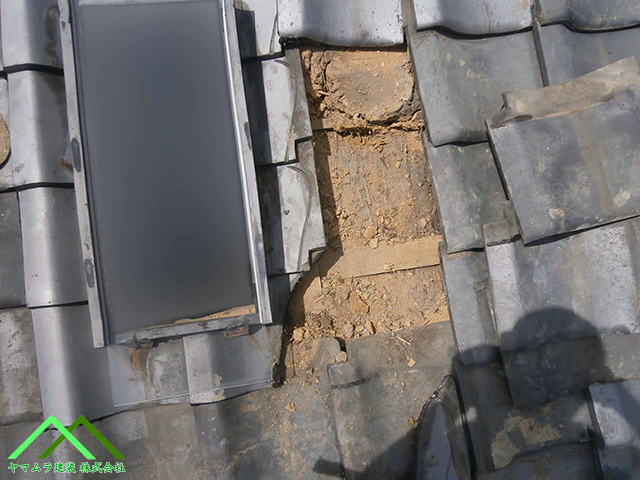 破損した所から雨漏りしていそうです