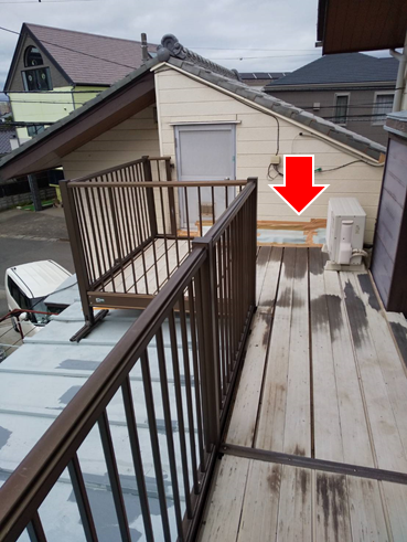 沼津市で金属屋根から雨漏りのためカバー工法で雨漏り解決！