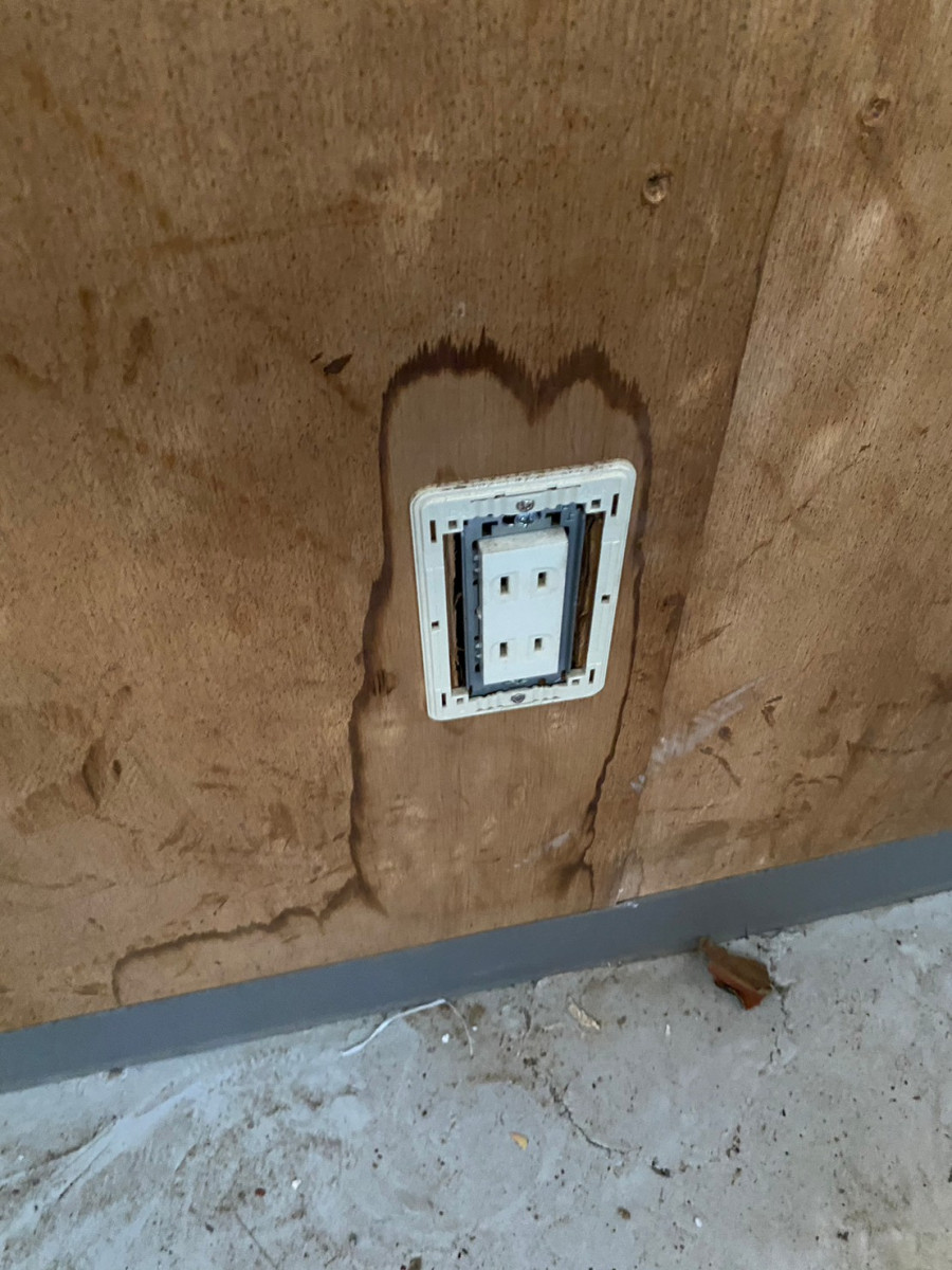 守山区の雨漏り箇所