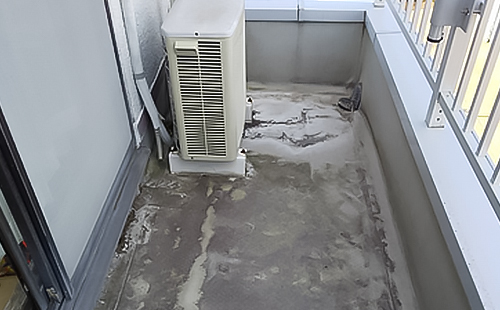 集合住宅のベランダで雨漏り、日頃からできるメンテナンス