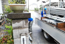 トラックの駐車に配慮