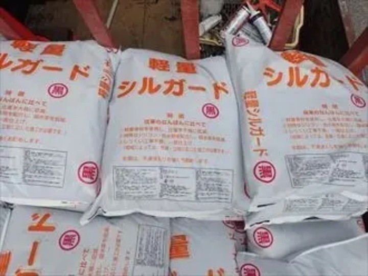 漆喰材「軽量シルガード」
