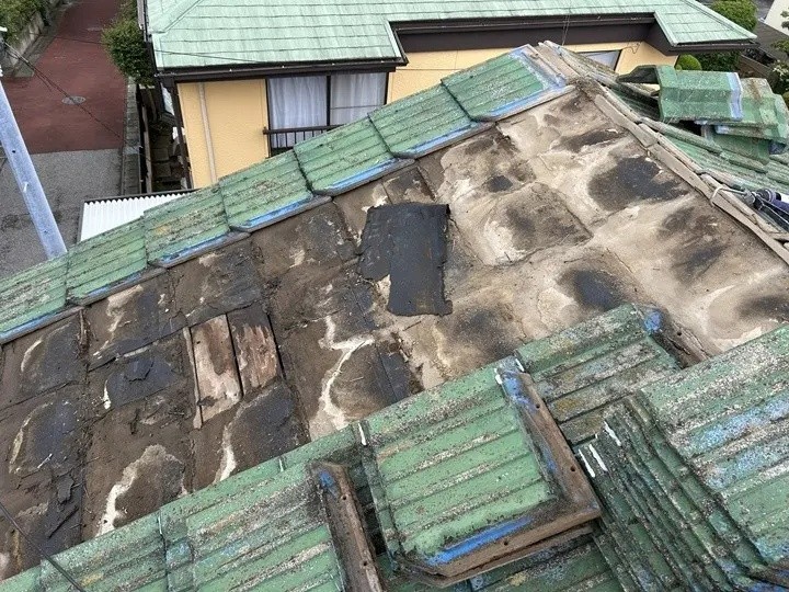 セメント瓦屋根へ補修工事前