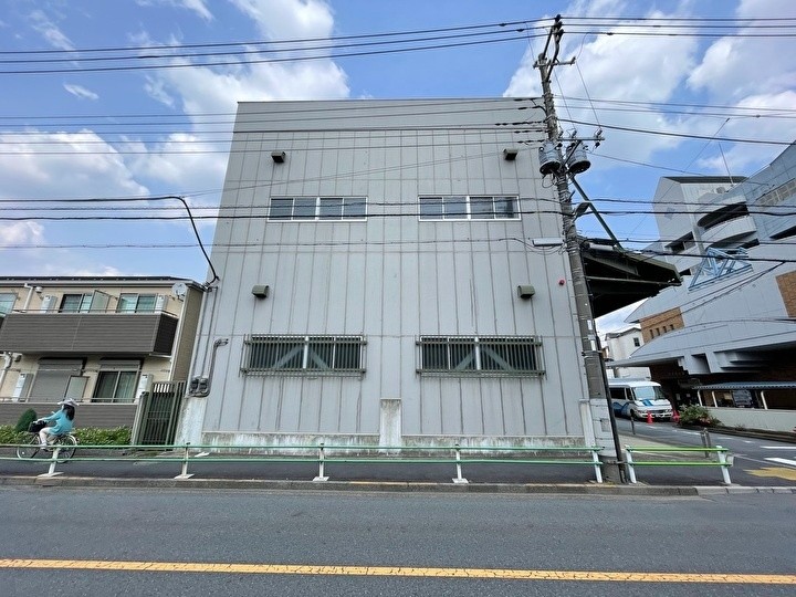 ALC外壁の雨漏り状況を確認