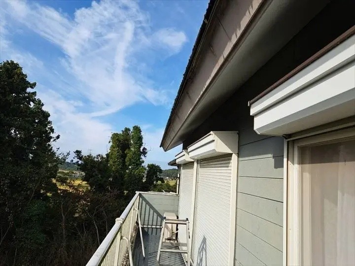 既存の雨樋を撤去