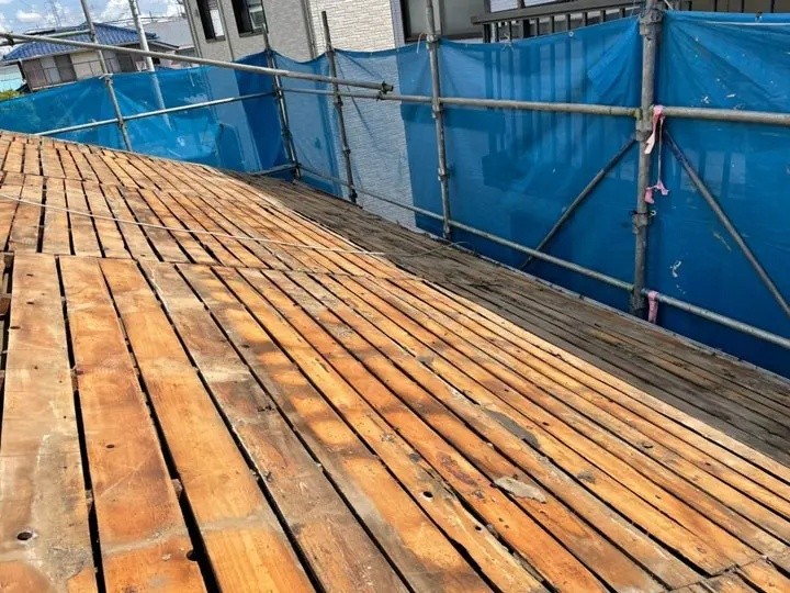 屋根の下地である野地板の状態