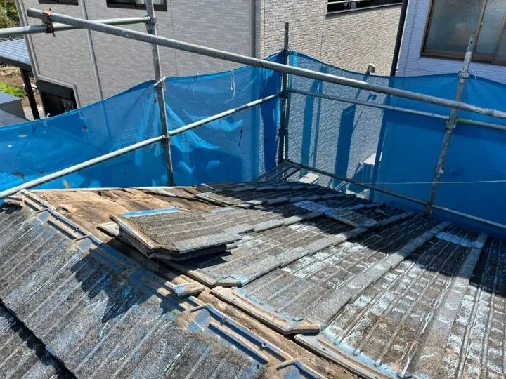 既存の屋根を解体