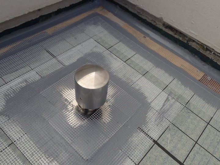 脱気筒を取り付け