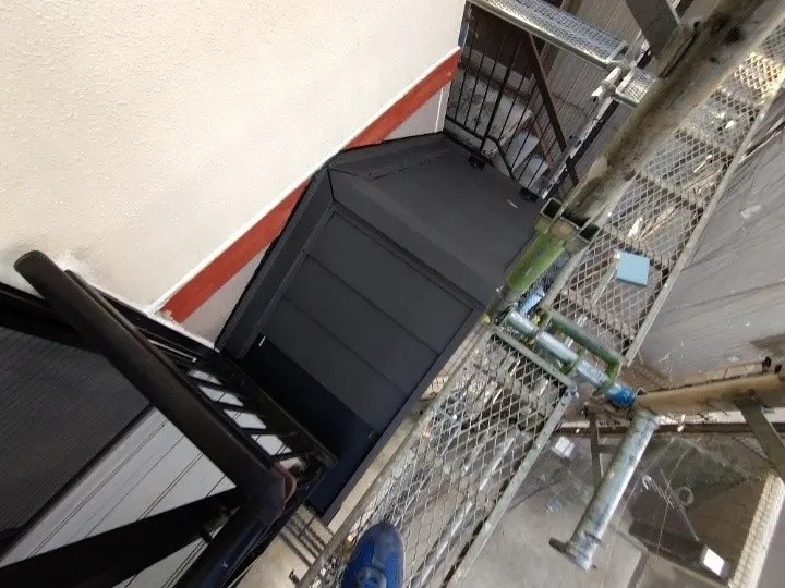 下屋根のカバー工事後