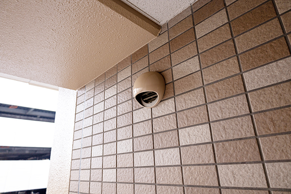 住宅の換気口の写真