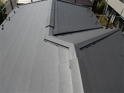 スーパーガルテクトで屋根カバー