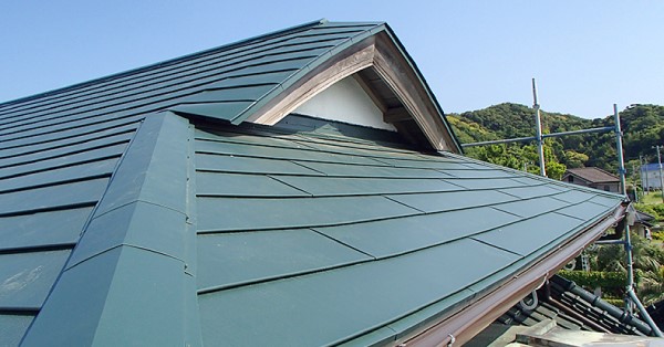 和風住宅へのガルバリウム葺き替え