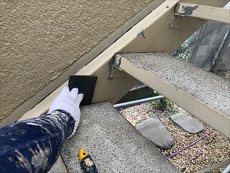 鉄階段のケレン