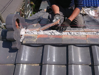 棟取り直し工事　熨斗瓦設置