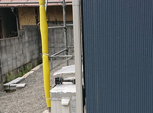 部分交換で竪樋の修理が完了