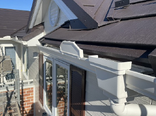 新しい雨樋を設置