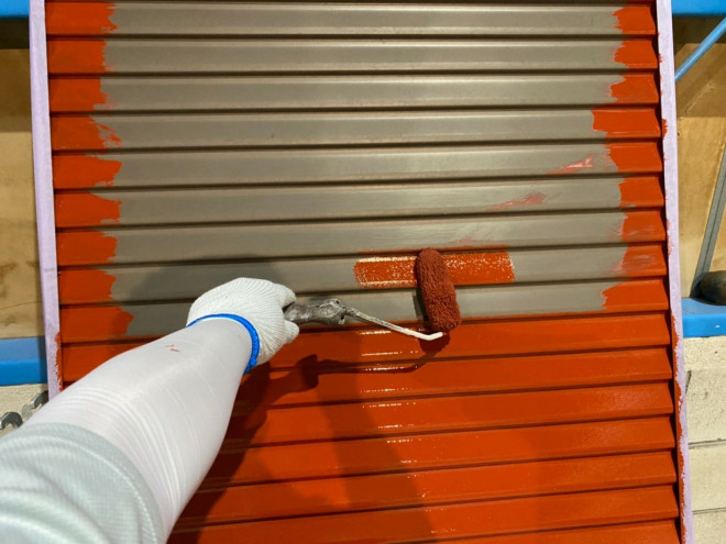春日井市での雨戸塗装下地
