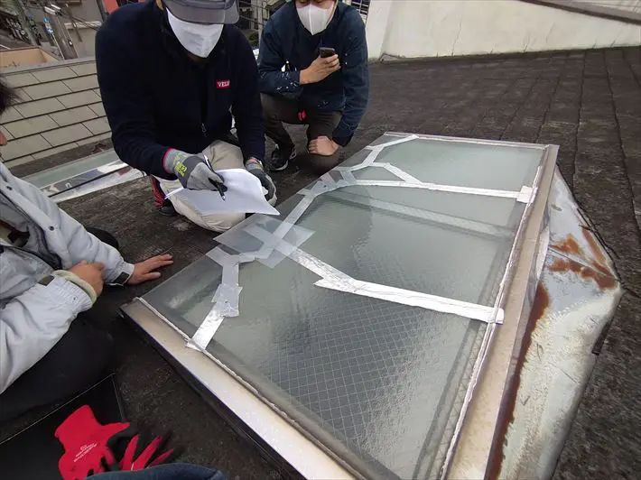 天窓工事の様子