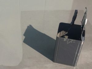 ウレタン塗膜防水の一層目を塗布