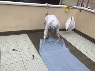 通気緩衝シート敷き